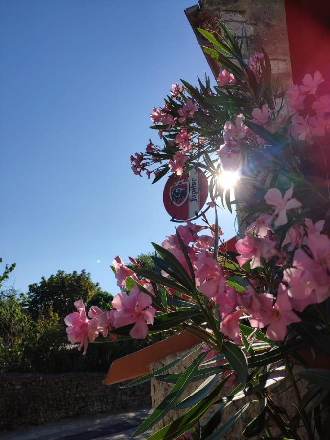Chez Laurette Bed & Breakfast *